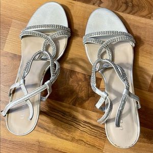 Sandal